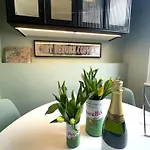 Secret Boutique Abode In Beautiful Clifton Village Apartment Bristol