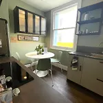 Secret Boutique Abode In Beautiful Clifton Village Bristol