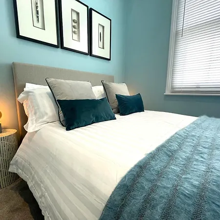 Secret Boutique Abode In Beautiful Clifton Village Apartment