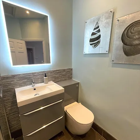 Апартаменты Secret Boutique Abode In Beautiful Clifton Village
