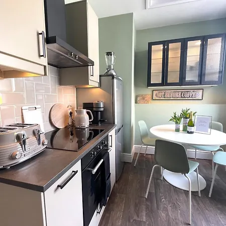 Secret Boutique Abode In Beautiful Clifton Village