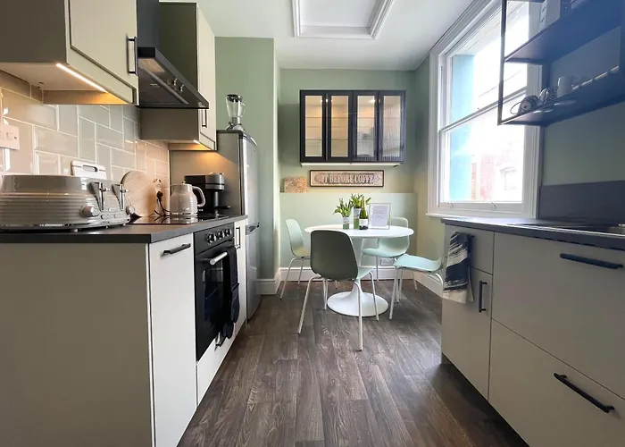 Secret Boutique Abode In Beautiful Clifton Village